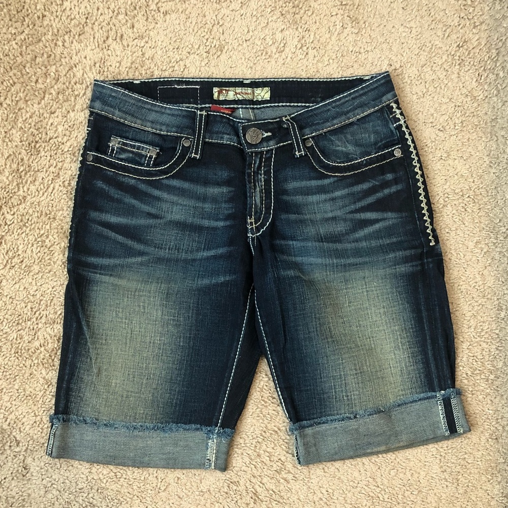 BKE Sabrina Stretch Bermuda Short